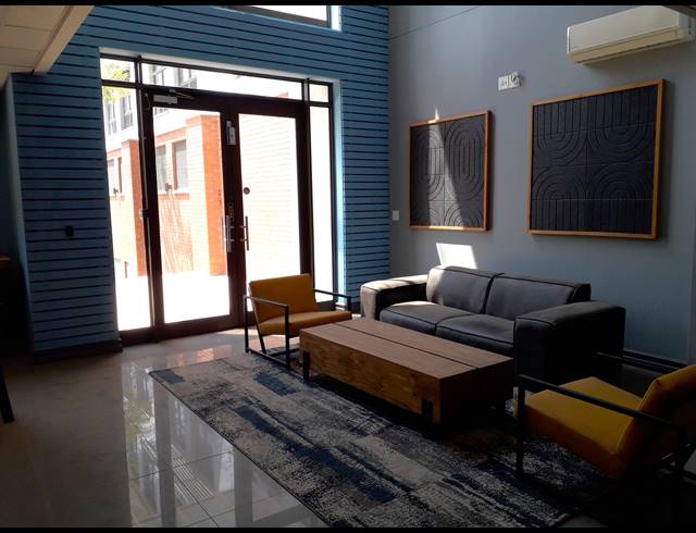 2,562M² OFFICE TO LET IN IRENE